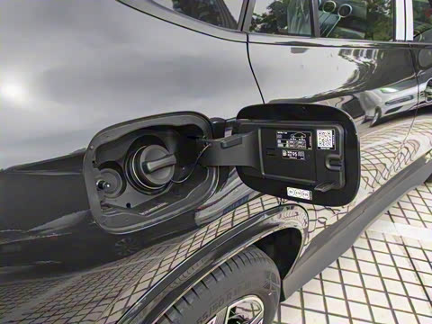 2025�� �Ŀ� GLC 260 4MATIC ����SUV