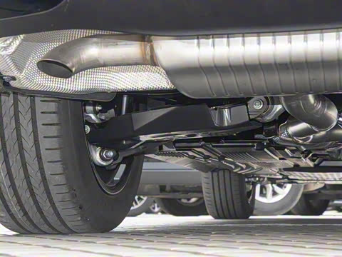 2025�� �Ŀ� GLC 260 4MATIC ����SUV