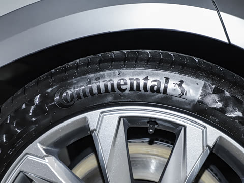 2025�� allroad quattro ̽���� 55 TFSI ����ԽҰ��