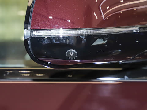 2024�� xDrive40i ������M�˶���װ