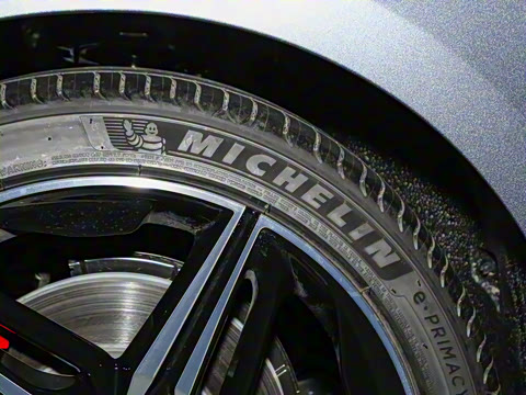 2025�� 2.0T Trophy+ �����˶���