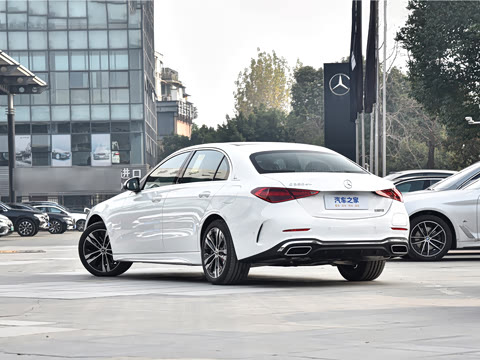 2025�� �Ŀ� C 350 eL