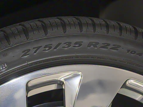 2024�� V8 Edition 8