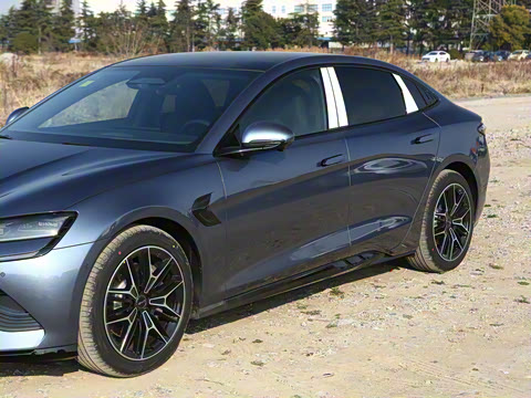 2025�� 650�Ǻ���