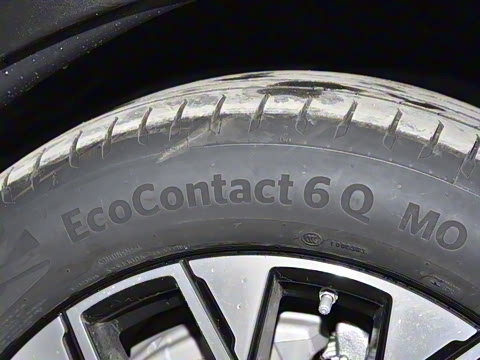 2025�� GLC 260 L 4MATIC ������