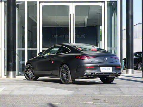 2025�� CLE 300 4MATIC �����ͽ��ܳ�