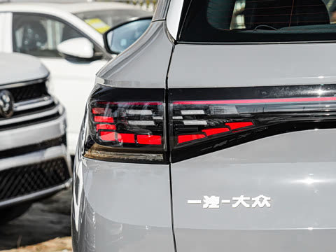 2025�� ������