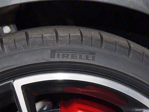 2025�� 200���������� 45 TFSI quattro ��ѡ������