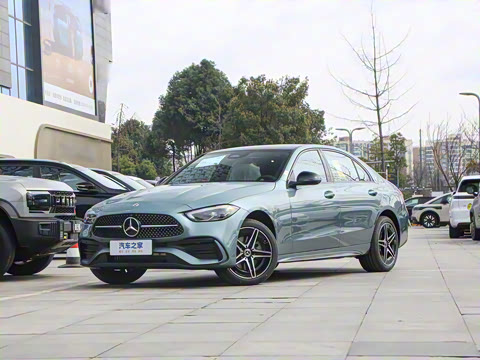 2025�� �Ŀ� C 260 L �ҹ�˶���