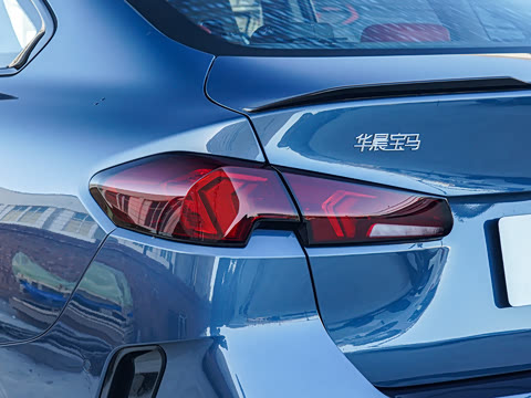 2025�� 225L M�˶���ҹ��װ