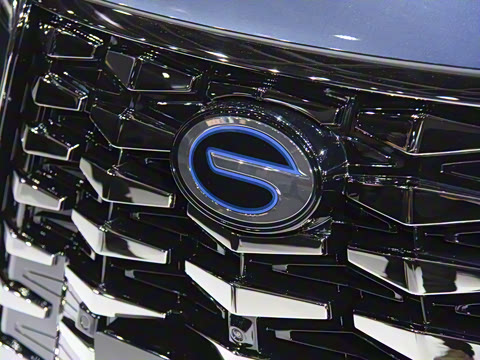 2025�� Ǭ��ϵ�� Ultra ͷ�Ȳ�