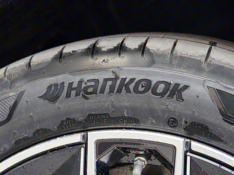 2025�� eDrive 40L M�˶���װ