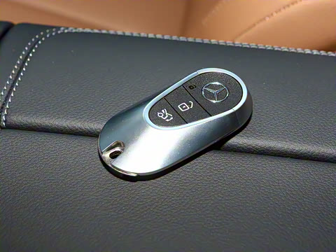 2025�� E 300 ʱ�����˶���