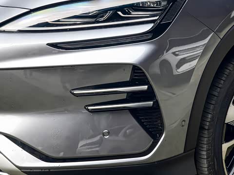 2025�� EV �Ǽݰ� 605km �콢��