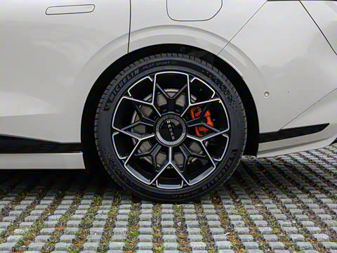 2025�� �����������Ǽݰ� 100kWh