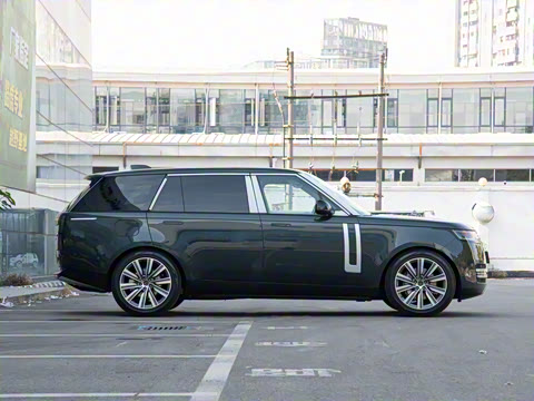 2025�� 3.0 L6 400PS �����ӳ���