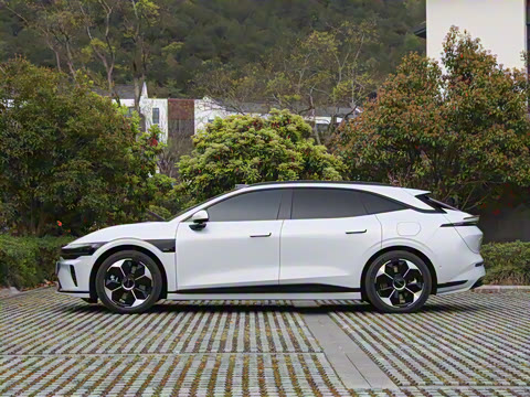 2025�� �����������Ǽݰ� 100kWh