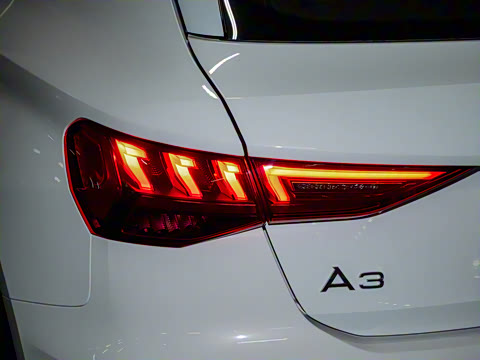 2024�� Sportback 35 TFSI ����������