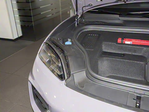 2024�� Macan ��������