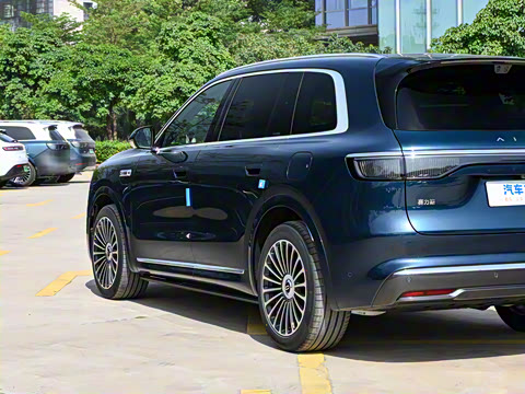 2025�� ���� Ultra�� 53.4kWh 5����