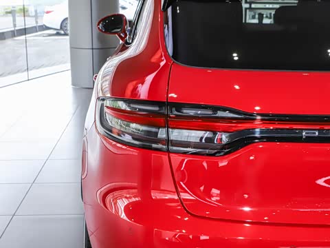 2025�� Macan 2.0T ���ΰ�