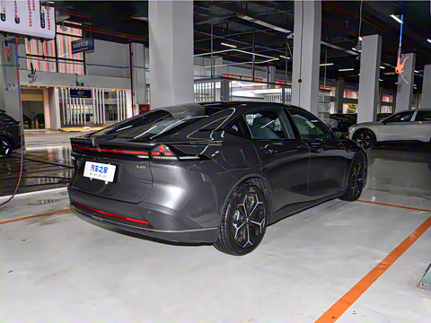 2025�� 230UltraǬ���Ǽ�ADS SE���̰�