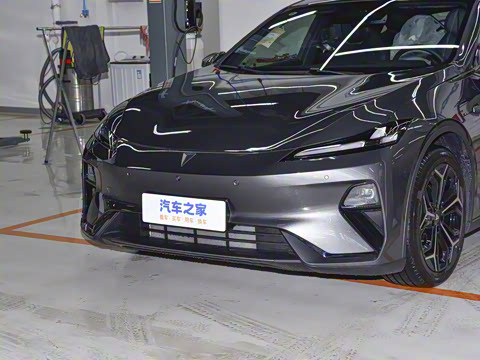 2025�� 230UltraǬ���Ǽ�ADS SE���̰�