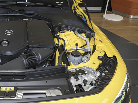 2025�� CLE 300 4MATIC �����ͽ��ܳ�