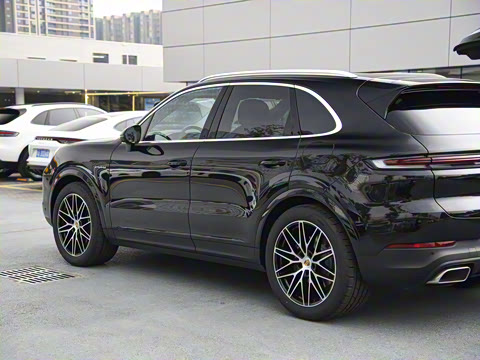 2025�� Cayenne E-Hybrid 2.0T