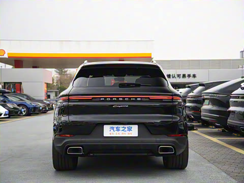 2025�� Cayenne E-Hybrid 2.0T