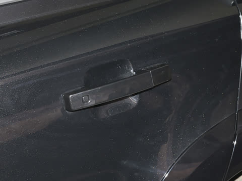 2025�� 130 3.0T P400 Զ���ر��