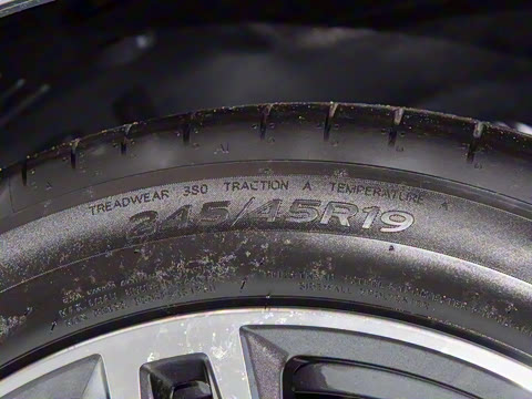 2025�� 530Li ������ M�˶���װ