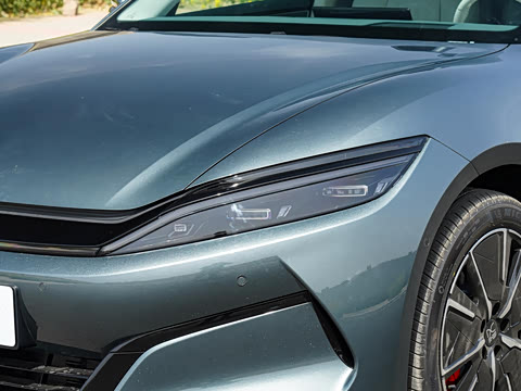 2025�� EV 701KM�����״��콢��