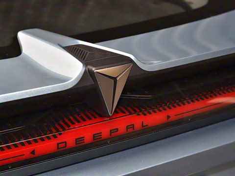 2025�� 230UltraǬ���Ǽ�ADS SE���̰�