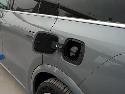 2025�� Ultra ���ܻ��°�