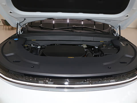 2025�� Ultra ���ܻ��°�