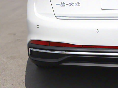 2025�� �Ŀ� 300TSI DSG׿Խ��