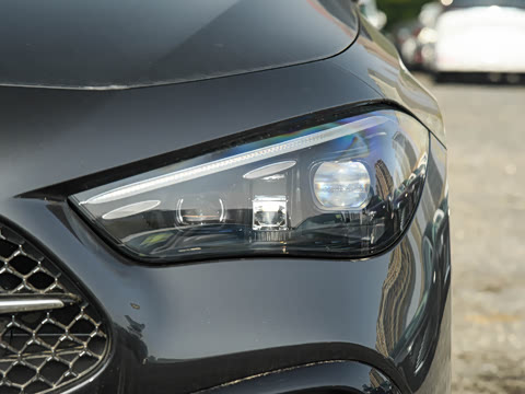 2025�� CLE 300 4MATIC �����ͽ��ܳ�