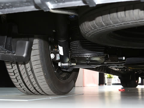 2025�� LS570TX ���