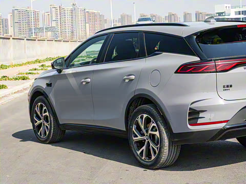 2025�� �Ǽݰ� DM-i 115KM ������