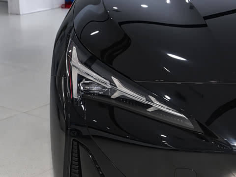 2025�� 560PRO 185kW