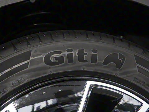 2025�� 560PRO 185kW