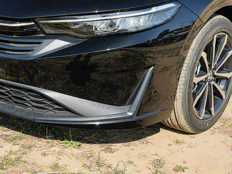 2025�� 240TURBO CVT�Ƽ���