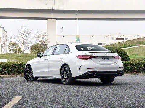 2025�� �Ŀ� C 260 L �ҹ�˶���