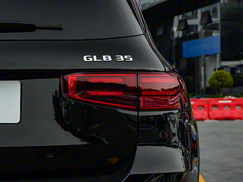 2024�� AMG GLB 35 4MATIC