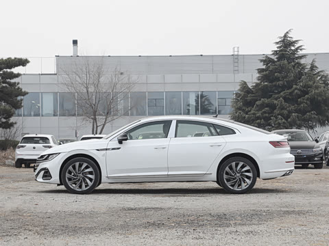 2025�� 380TSI ��Ŀ ������