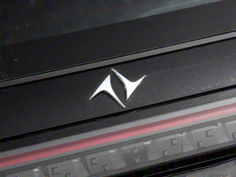 2025�� 210Ultra���̰� 6��