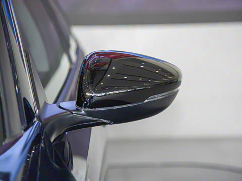 2025�� �˶�ϵ�� 260TURBO ������