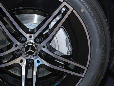 2025�� E 300 ʱ�����˶���