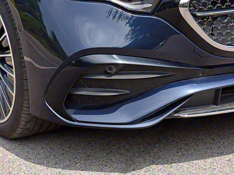 2024�� E 300 L ����˶���